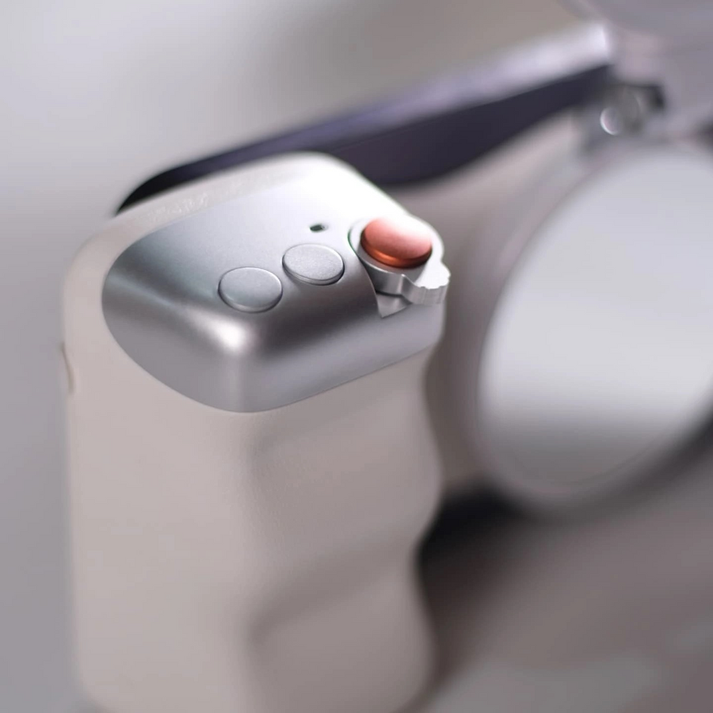 MagShot™ Pro – Magnetic Phone Camera Grip with Dual-Sided Fill Light & Bluetooth Shutter