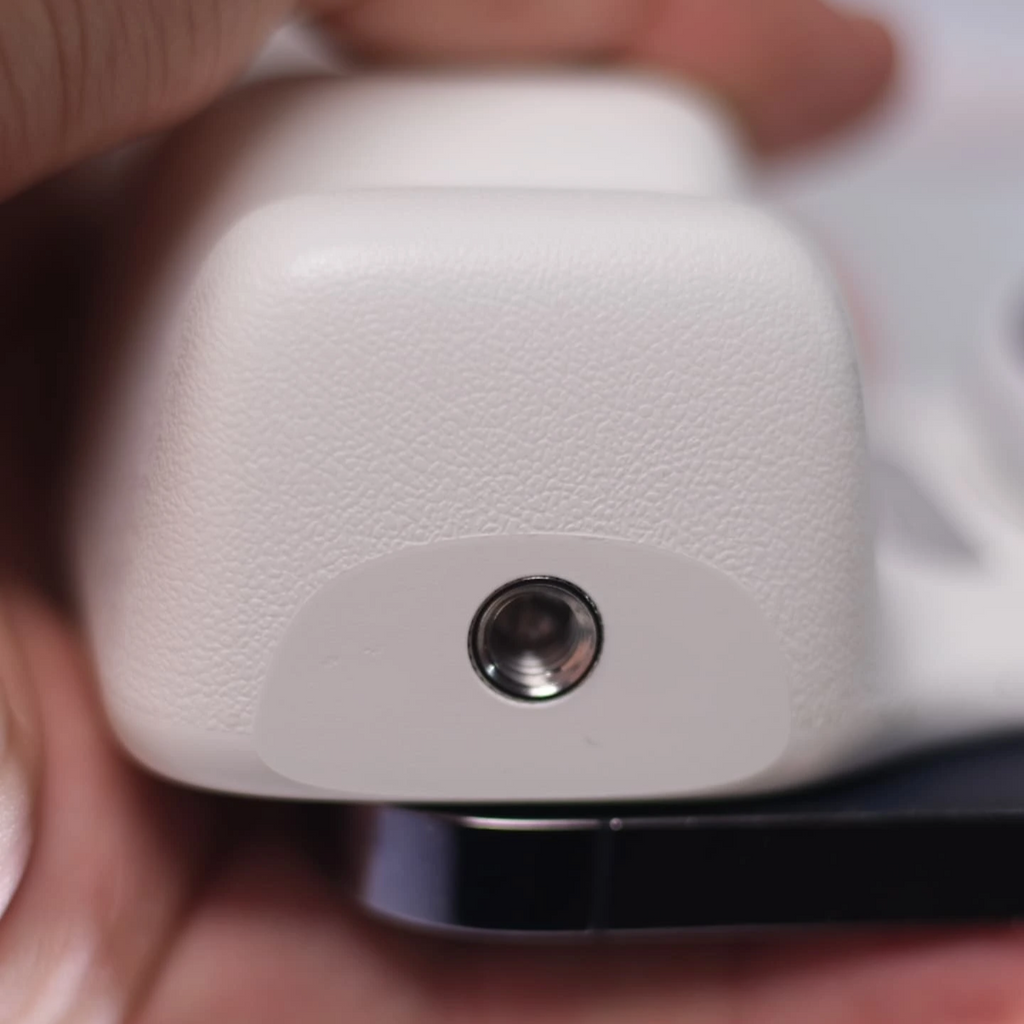 MagShot™ Pro – Magnetic Phone Camera Grip with Dual-Sided Fill Light & Bluetooth Shutter